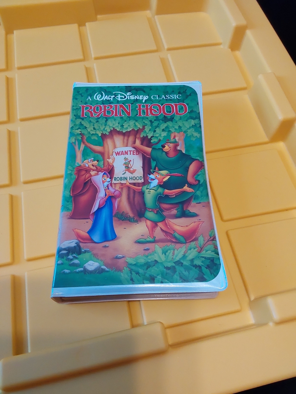 Walt Disney Classic Robin Hood VHS - Green Cover Art